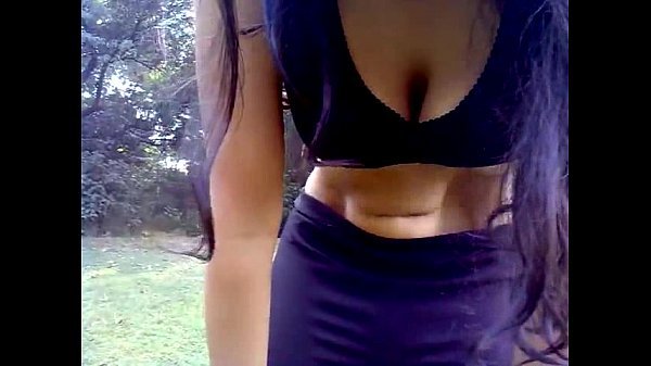 Cute indian desi bitch excercise – boob show