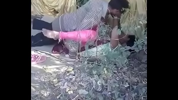 Hindi speaking desi housewife banged outdoors