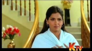 Bhuvaneswari aunty clevage show